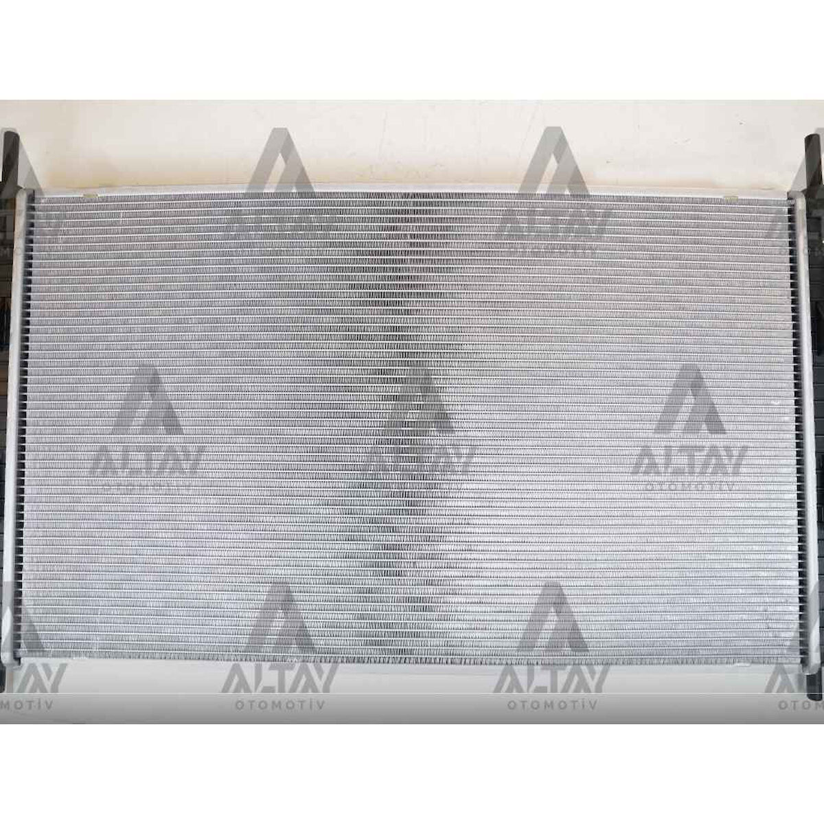 RADYATÖR SU CUSTOM 12= / TRANSIT 14= / 2.2 TDCI M-T BRAZING 100PS 125PS 135PS 140PS 155PS FORD TRANSIT OEM: BK218005CC