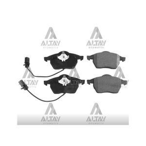 FREN BALATA PASSAT  97-05 / A4 99-05 / A6 98-05 1.8T-1.9 KULAKLI FİŞLİ ÖN VOLKSWAGEN PASSAT OEM: 4B0698151N