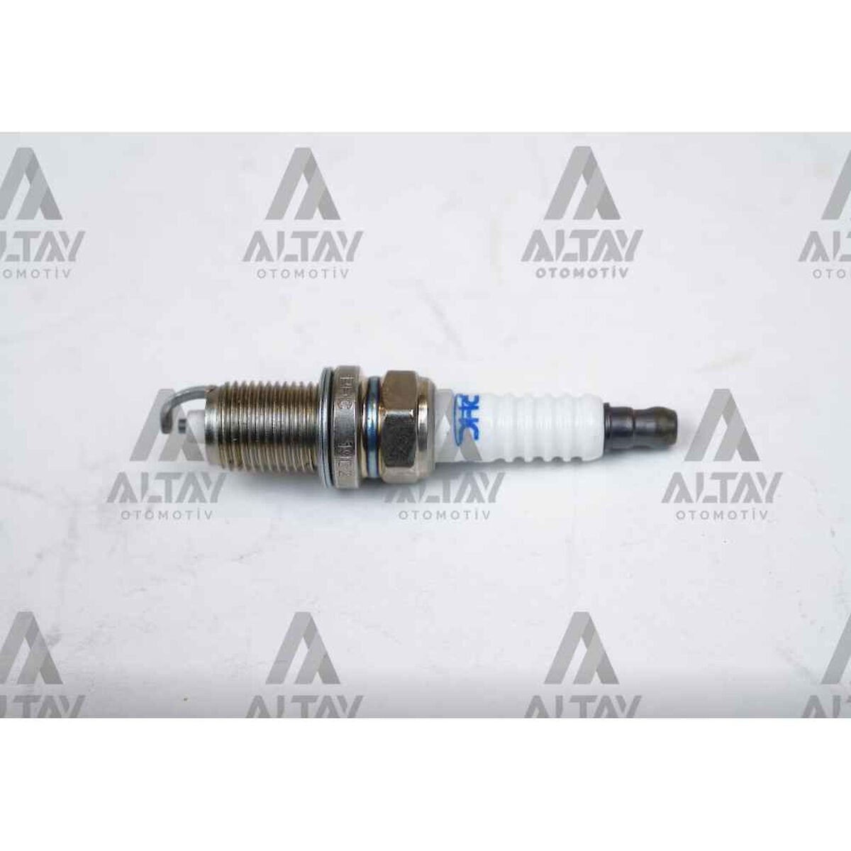 ATEŞLEME BUJİSİ I-20 09-11 1.4 /  I-30 08-11 1.4 1.6 /  CEED 07-11   OEM: 18829-11050