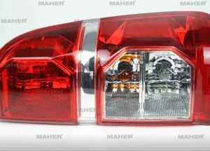 STOP LAMBASI HILUX 11-15 VIGO DUYLU AMPULLU SAĞ TOYOTA HILUX OEM: 81551-0K140