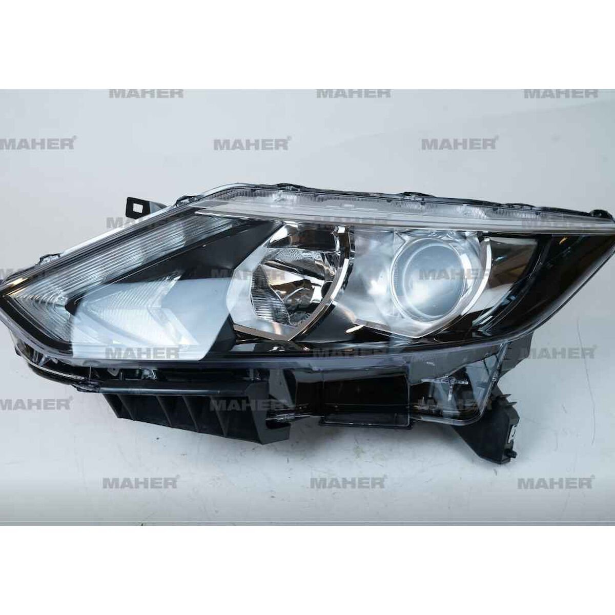 FAR QASHQAI 14-17 XENONSUZ LEDLİ MOTORLU SOL NISSAN QASHQAI OEM: 26060-4EA0A
