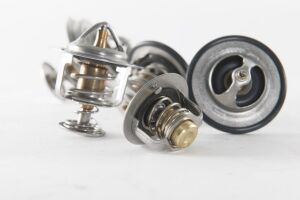 TERMOSTAT CIVIC 06-22 FD6 / FB7 / FC5 R16A R18A / CITY / JAZZ 1.4L  L13A8  82°C