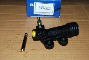 Toyota Uyumlu HILUX DEBRİYAJ ALT MERKEZ LN85-145 31470-30222