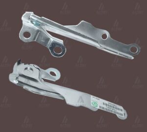 53420-52010 KAPUT MENTEŞESİ YARIS 00-06 SOL