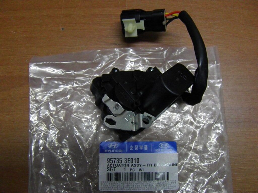Kia Sorento Merkezi Kilit Pompasi Ön Sol 02- [95735-3E010] 259949407