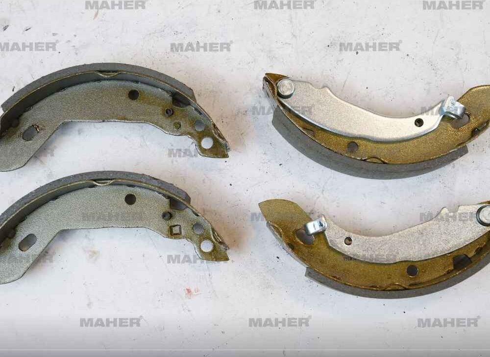 FREN BALATA 205   87-94 / 306 00-03 LEVYELİ PABUÇ ARKA   OEM: 424125