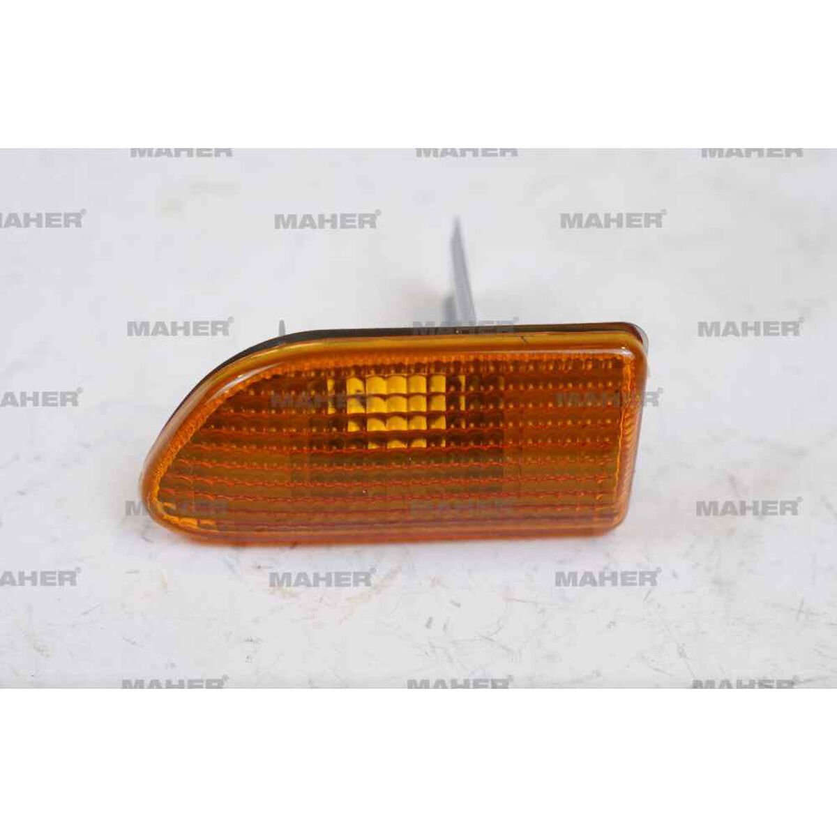 SİNYAL LAMBASI ÇAMURLUK AVENSIS 98-02 SAĞ TOYOTA AVENSIS OEM: 81731-05020